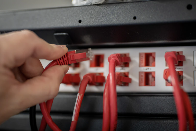 Professionele netwerkbekabeling en serveropstelling door ICT-Worx